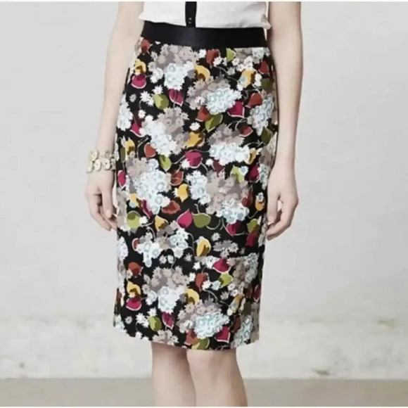 GIRLS FROM SAVOY by ANTHROPOLOGIE Eero Floral Pencil Skirt in Black‎ Motif - Picture 1 of 9